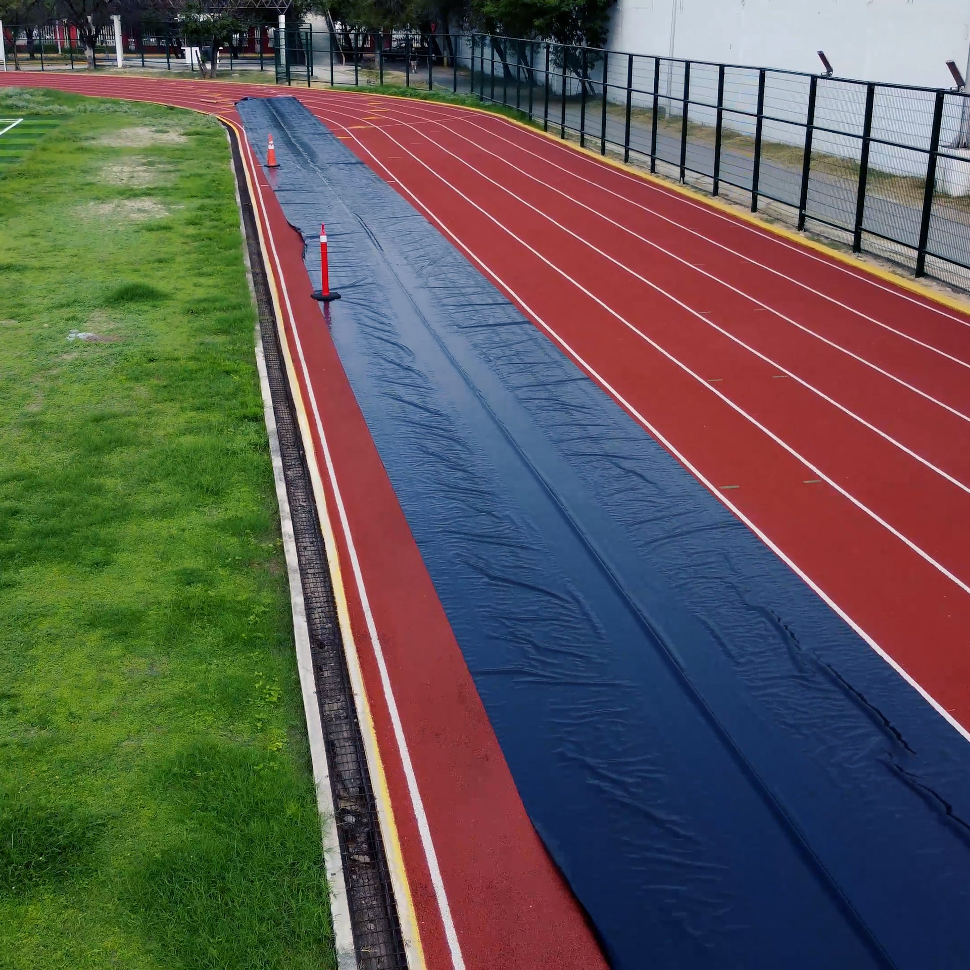 Rollo negro 3m extendido